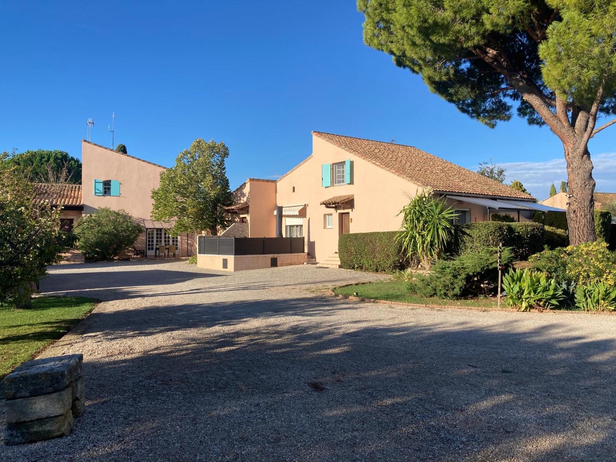 Les Bougainvillees De Camargue Villetelle Exteriér fotografie